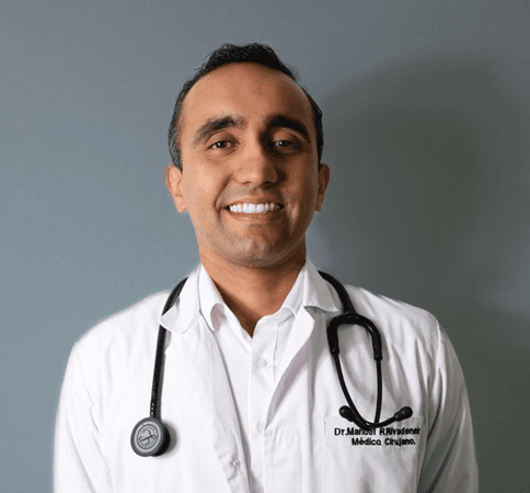 Dr. Manuel Rocha Rivadeneira - Médico General