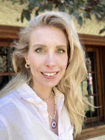 Francisca Corssen Vercellino - Psicología