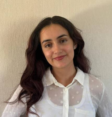 Camila Pradenas Vega - Psicóloga