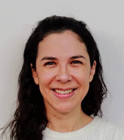 Claudia Guzmán - Biomagnetista