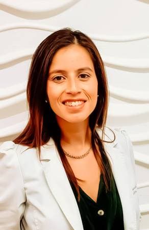 Loreto Araneda Piña - Medicina