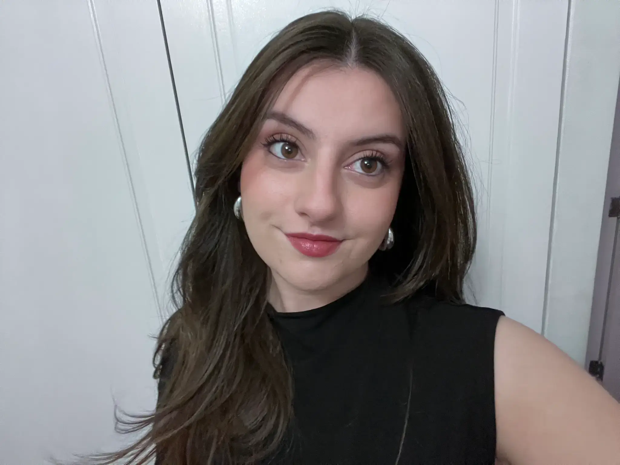 Antonia Fernández Santa María - Psicóloga clínica, con foco transversal y adaptativo a la persona. Formada en teoría Cognitivo Conductual, con conocimientos en la Teoría del Apego. 