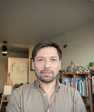 Daniel Bustamante Guerrero - 15.712.873-6