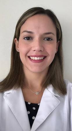 Aura Álvarez - Medico General