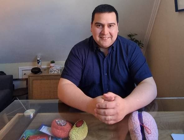 Andrés Moya Ruiz - Psiquiatra
