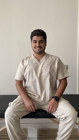 Sebastían Ochoa - Masoterapeuta 