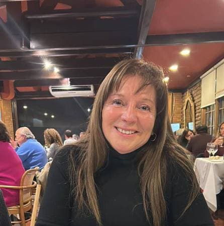 Carmen Gloria Bravo Parra - Orientadora Educacional Vocacional UC / Profesora de Filosofía UC / Mediadora Familiar y Escolar UBO / Psicóloga en Psicoeducación UDD