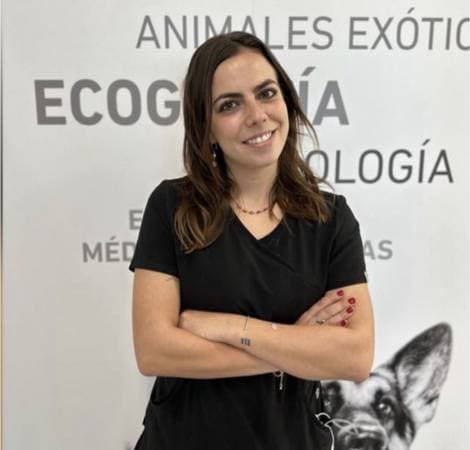 Dra Isidora Ananias - Médico Veterinario 