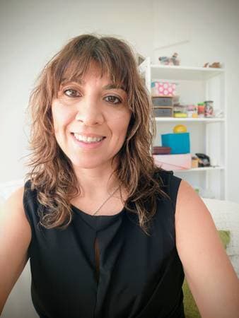 Karem Chomalí M. - Magister en Psicología Clinica. Terapeuta EMDR