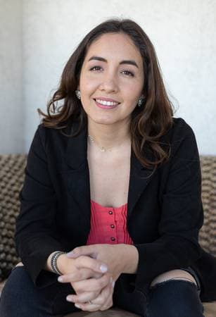 Sylvia Márquez - Psicología y Bienestar - Psicología