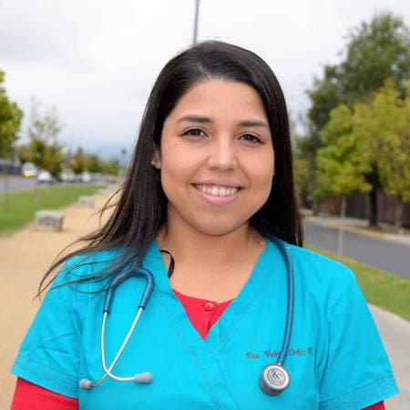 Dra. Valeria Ortiz Vega - Medicina