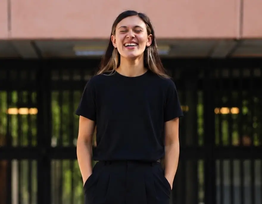 SOFIA LLANOS BARAHONA - Psicóloga titulada y licenciada en Psicología por la Universidad de Chile, con formación de postítulo en Psicoterapia Sistémico-Narrativa Infanto-Juvenil por la misma casa de estudios. Actualmente curso la formación de Experta en Psicología del Deporte en la Universidad Nacional de Educación a Distancia (UNED, España).