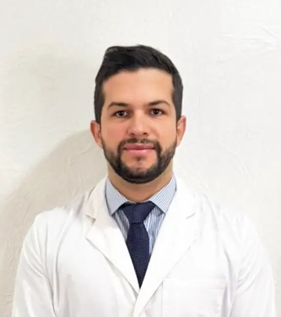 Dr. Jorge Isla - Traumatólogo de Rodilla