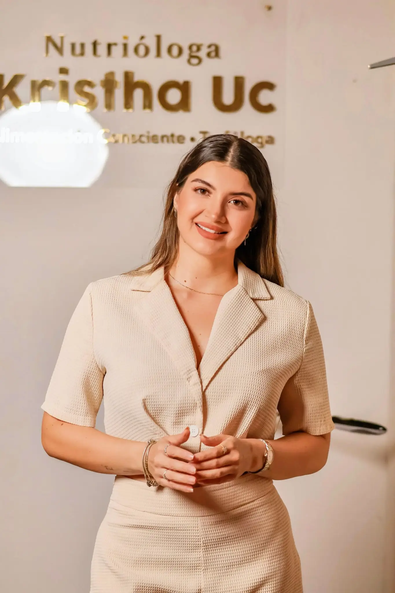 Kristha Uc - Nutriologa Clínica Oncóloga -Consciente