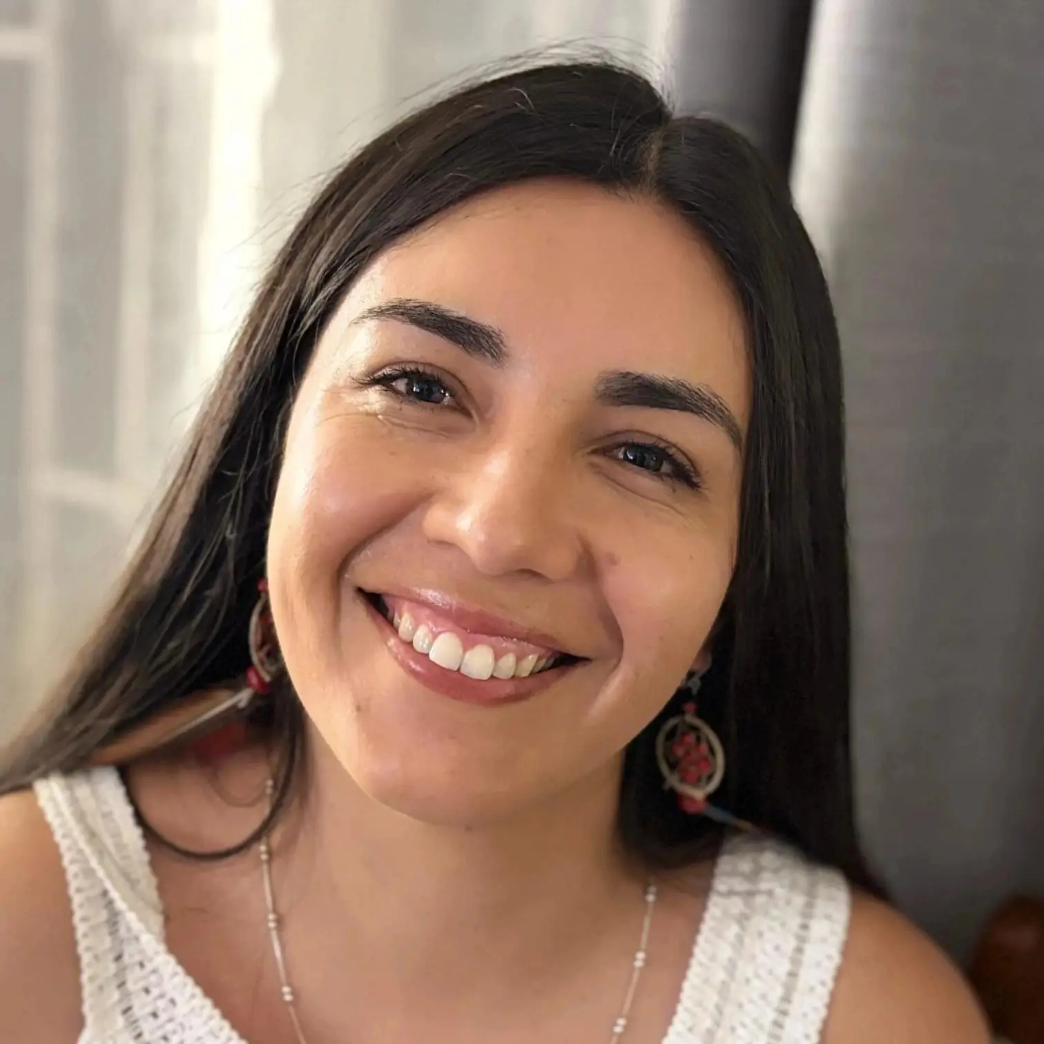 Yaritza Ortiz Mundaca - Psicoterapeuta