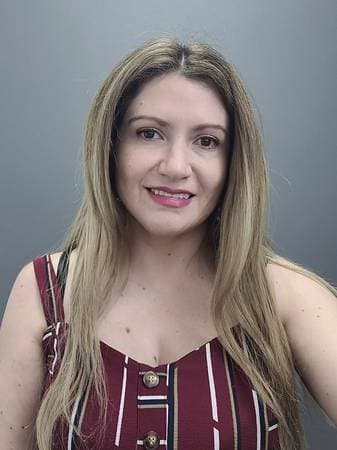 Stephanie Sandoval - Psiquiatra