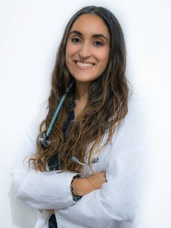 Doctora Javiera Guíñez (Médico) - Medicina