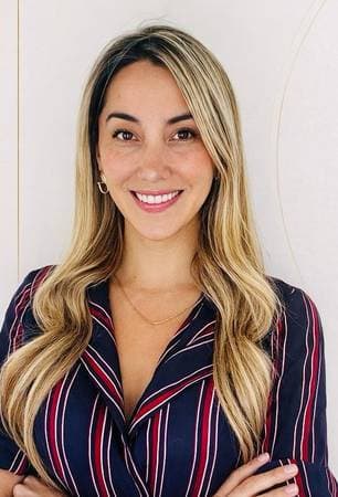 Javiera Cáceres Luarte - Psicóloga Clínica -Jurídico