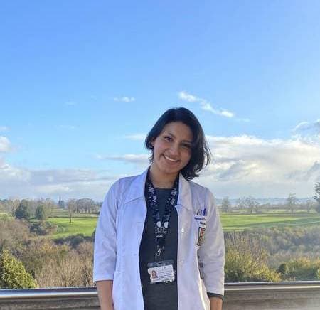 Dra. Bárbara Zambrano 🌱 - Médico general con enfoque en Salud Mental Integral y Neurodivergencias